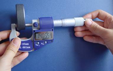 Use and Read Digital Micrometers